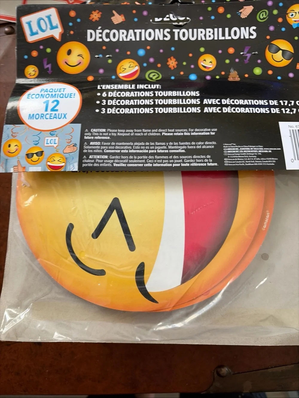 L.O.L. Surprise! Yellow Emoji Swirl Decorations